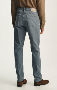 34 Heritage Courage Straight Fit Stone Wash Jeans